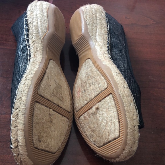 Covington Shoes Covington Peep Toe Poshmark